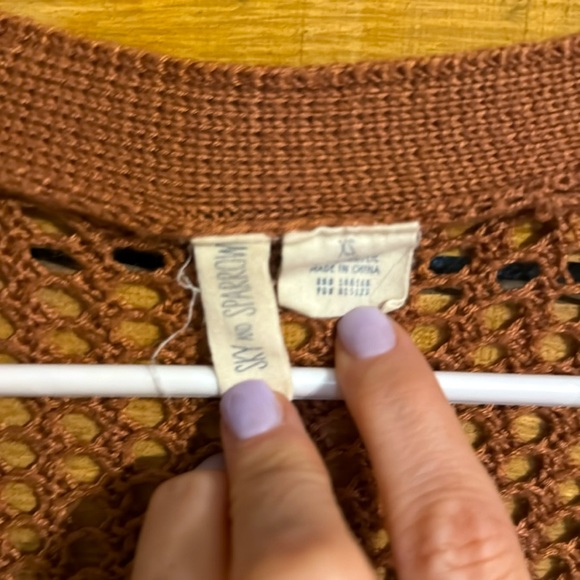 Sky & Sparrow Cardigan - Picture 2 of 3